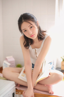 公交车最后一排大叔做